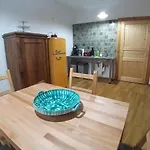 In Historic Town House Apartamento *