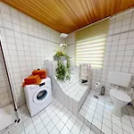 Apartamento In Historic Town House