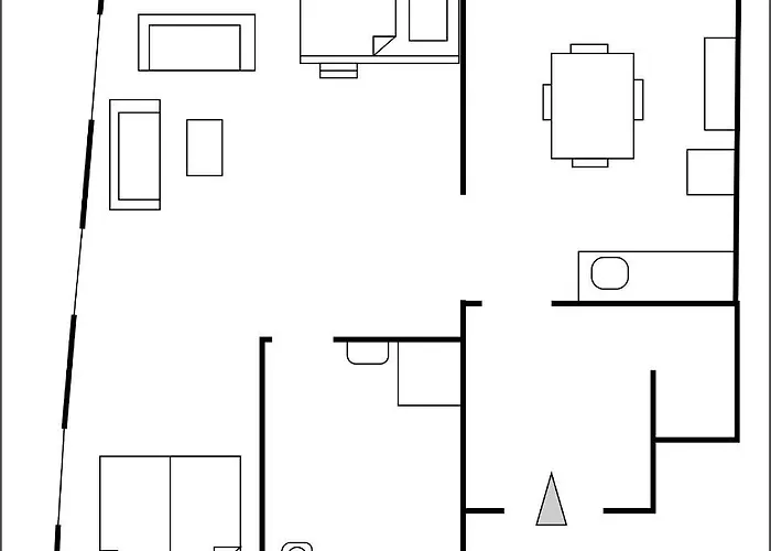 Apartment In Historic Town House