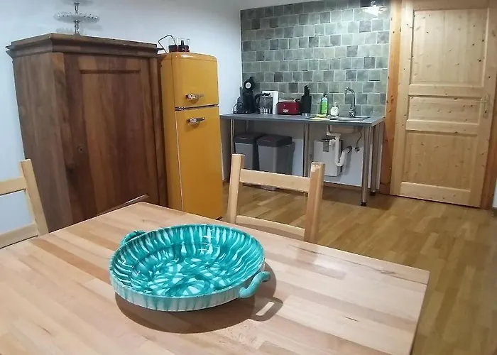 In Historic Town House Διαμέρισμα *